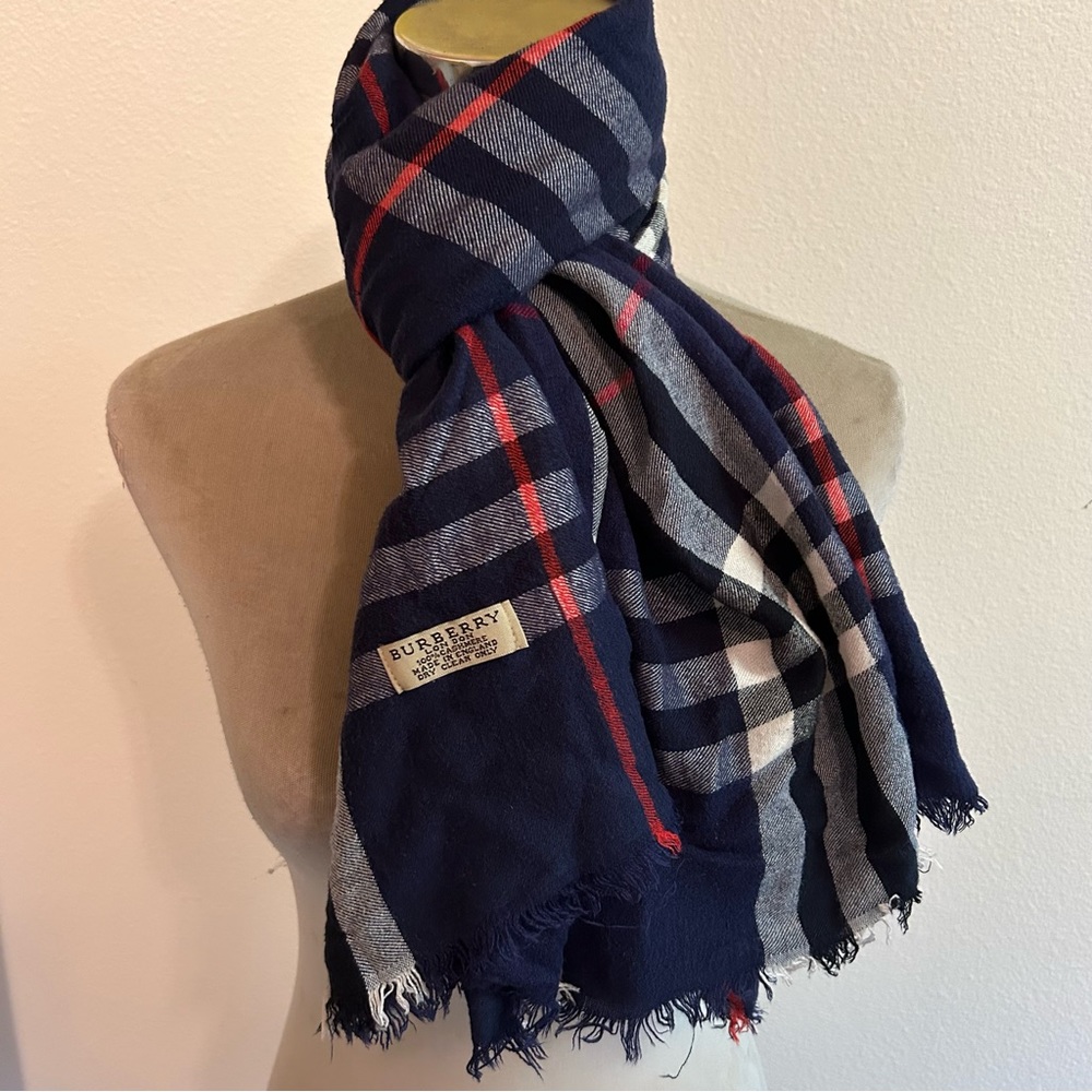 Burberry wool scarf lightweight 26 x 64” blue red white plaid